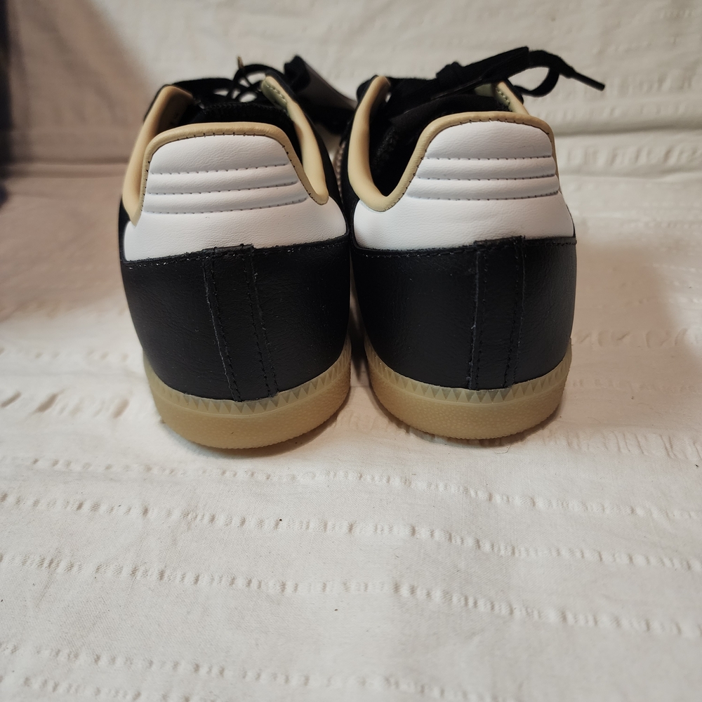 Adidas Women Samba Classic Sneakers - Black & Tan - Picture 13 of 16